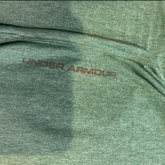 GUC - Under Armour long sleeve (Lg) - Picture 3 of 3